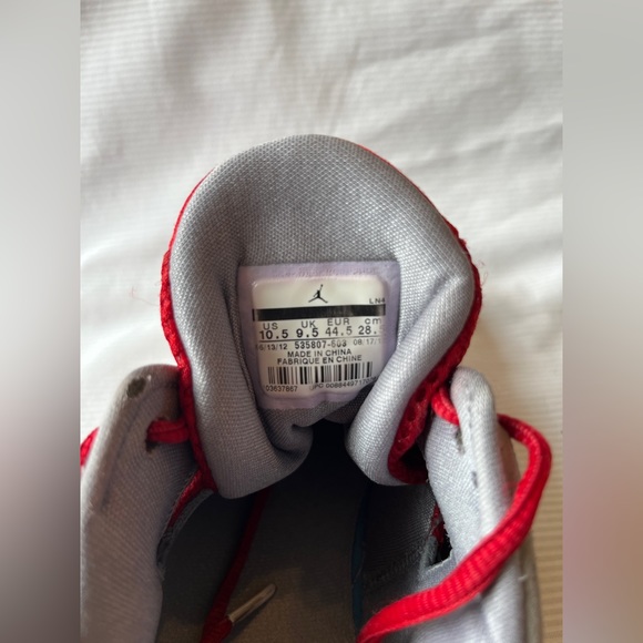 Jordan CP3.VI Gym Red/Black-Cement Grey - Picture 15 of 16